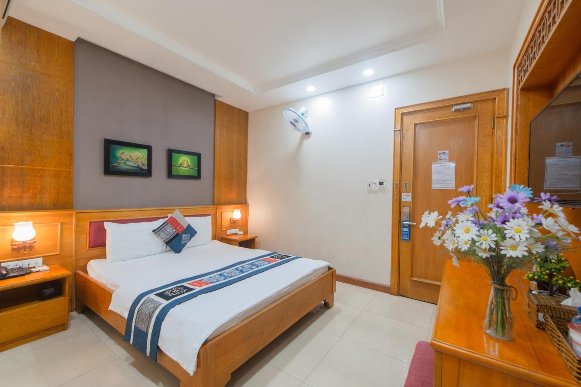 Anh Dao Hotel Хошимин Экстерьер фото
